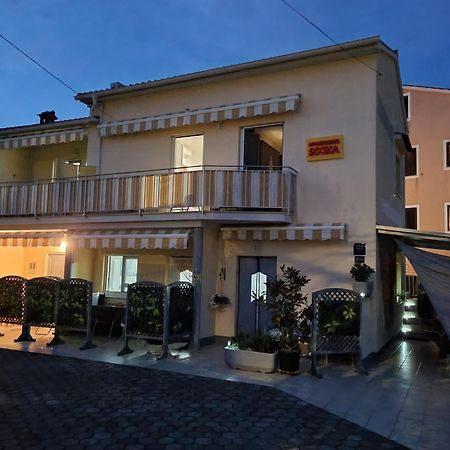 Apartmani Sojka 罗维尼 外观 照片